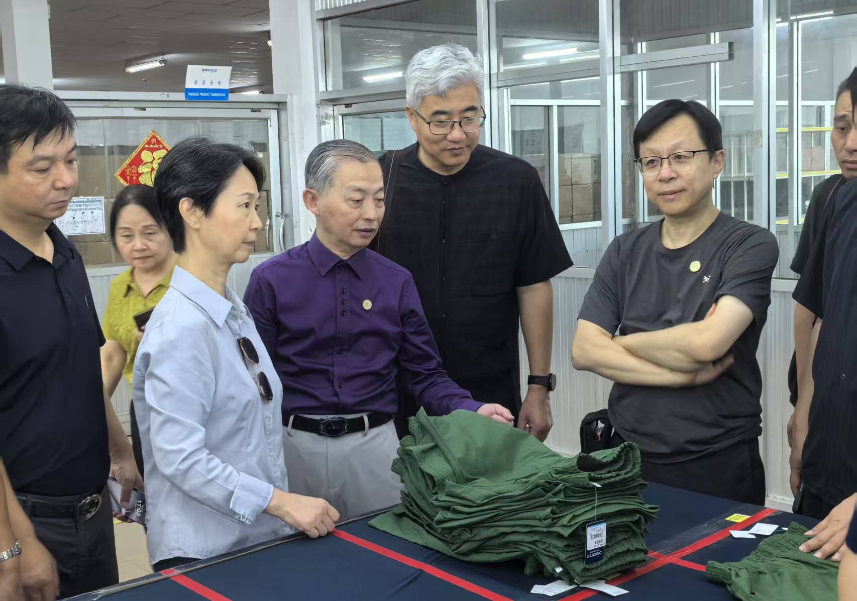 中国服协领导盛赞南通“海外兵团”。李嘉庆 摄