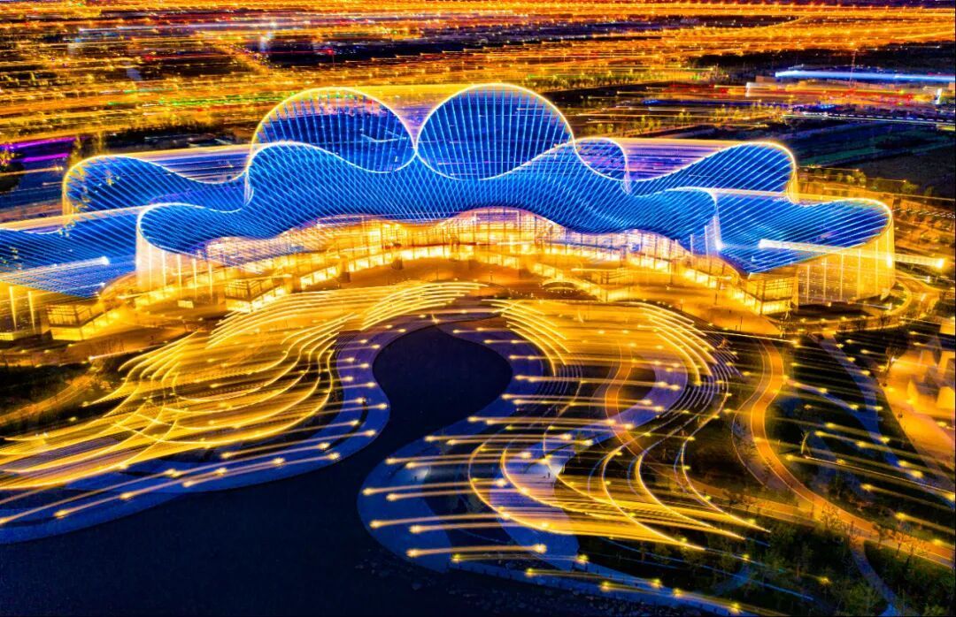 南通大剧院。钱咸华 摄