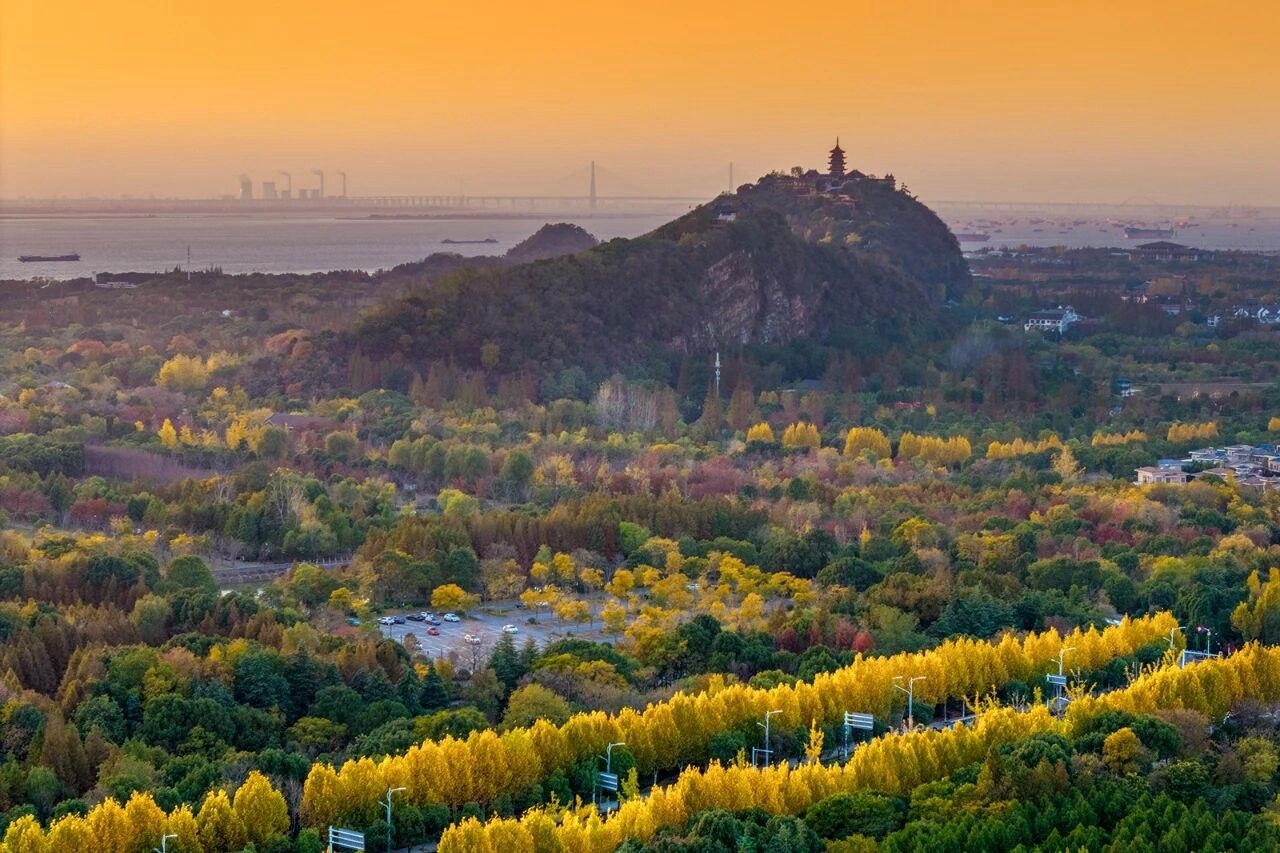 初冬景致如画。彭常青 摄